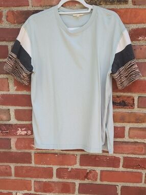 easel Light Blue Tee with Patterned Multi-Color Sleeves
